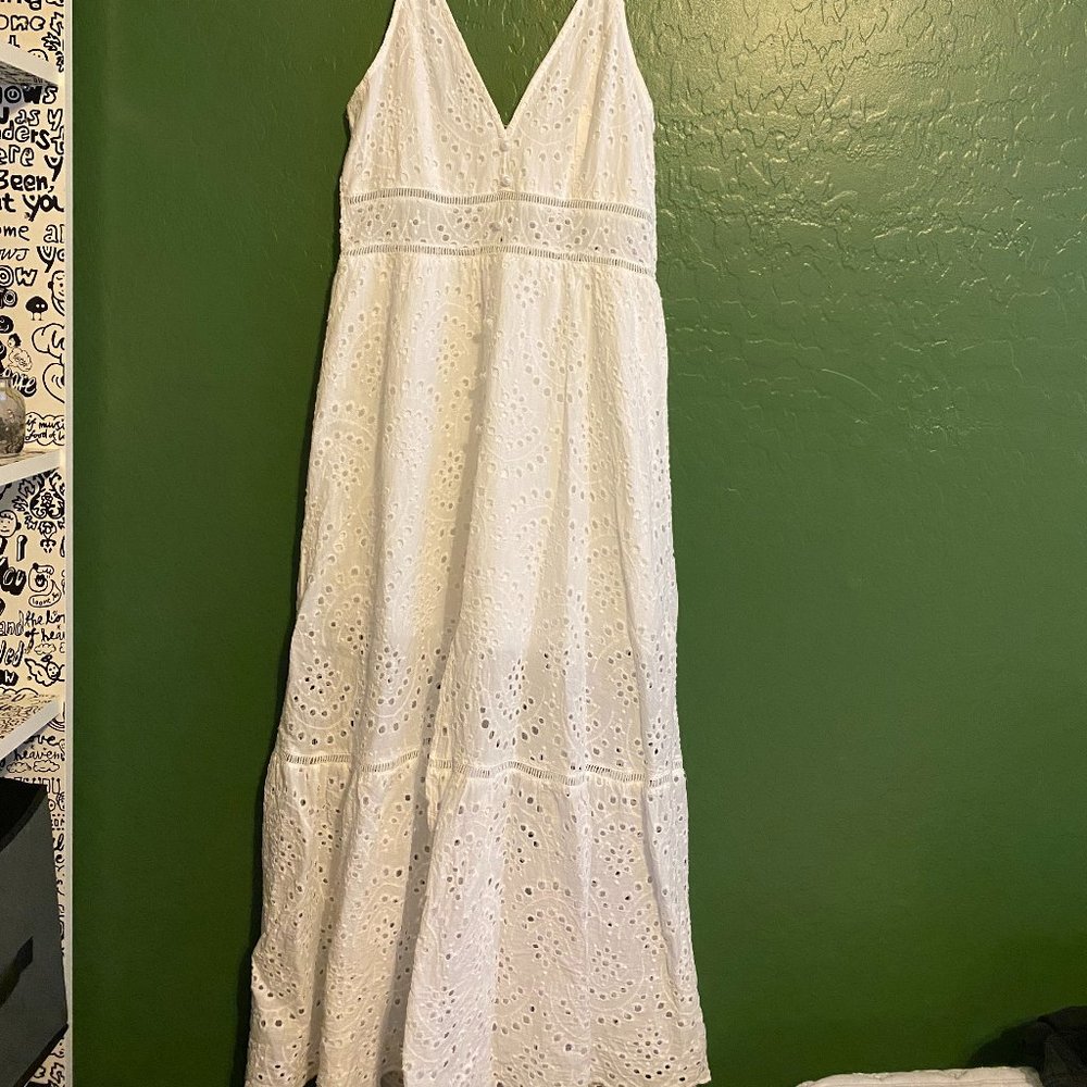 Simplee White Dress